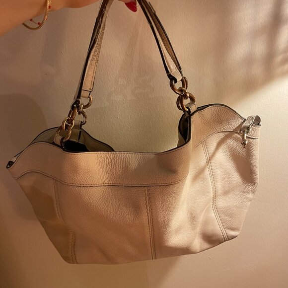 White Coach Purse - Picture 2 of 4